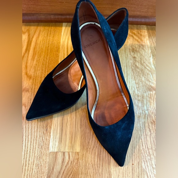Givenchy Black Suede Pumps - Picture 3 of 6